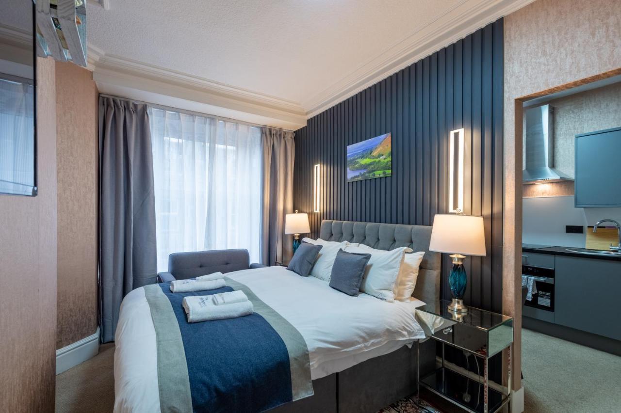 The Ambleside Apartments - Self Catering With Private Kitchen - Best For Location Экстерьер фото