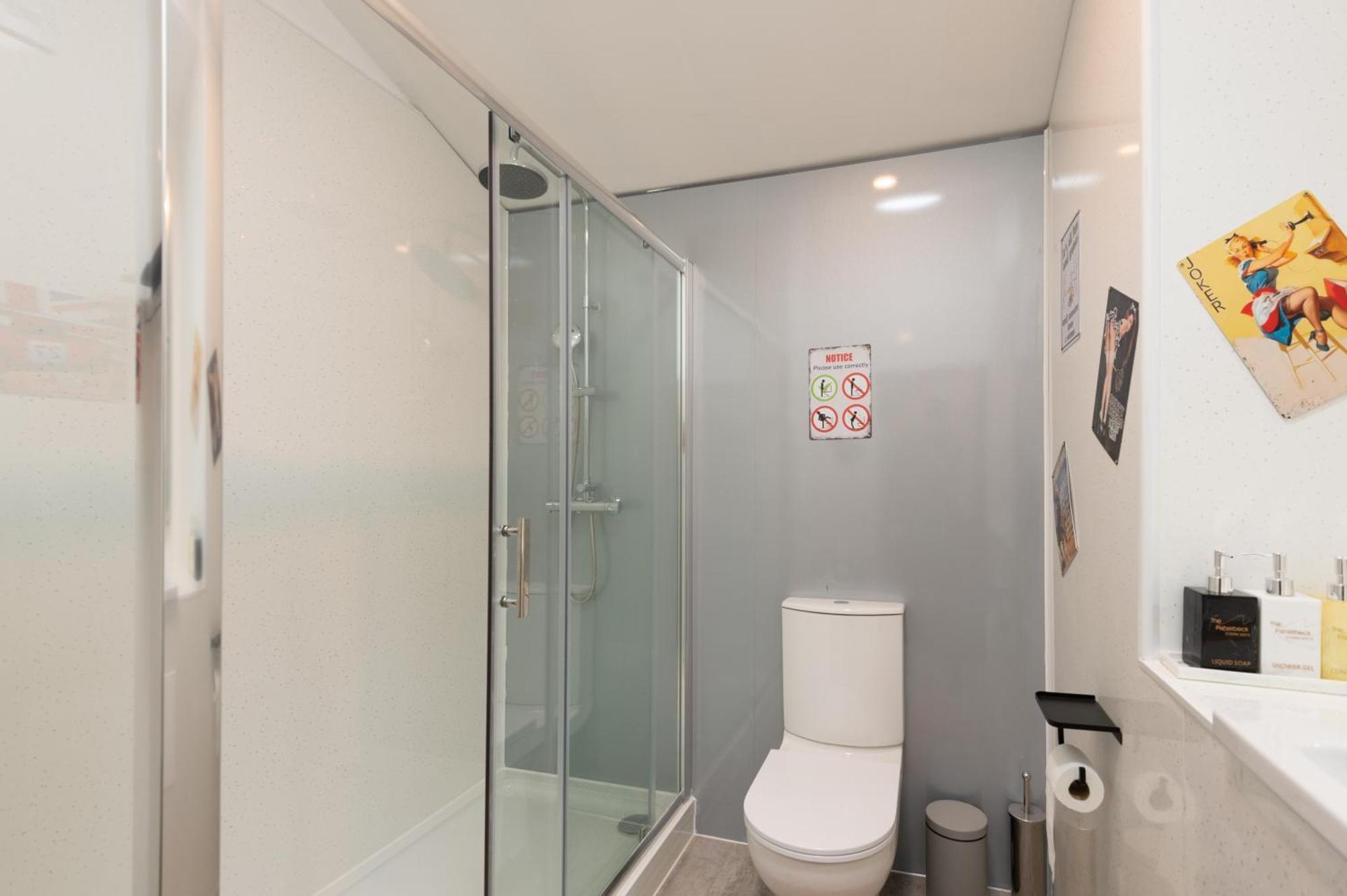 The Ambleside Apartments - Self Catering With Private Kitchen - Best For Location Экстерьер фото