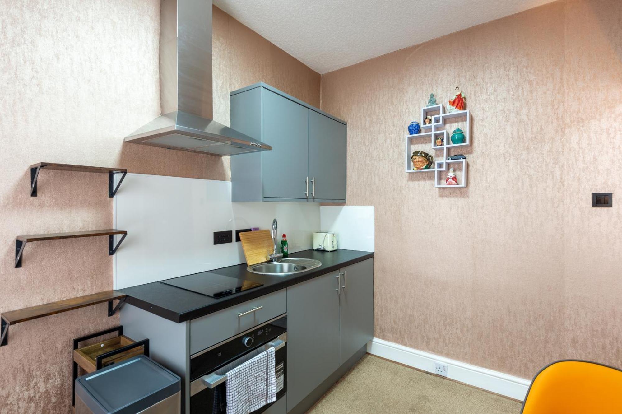 The Ambleside Apartments - Self Catering With Private Kitchen - Best For Location Экстерьер фото