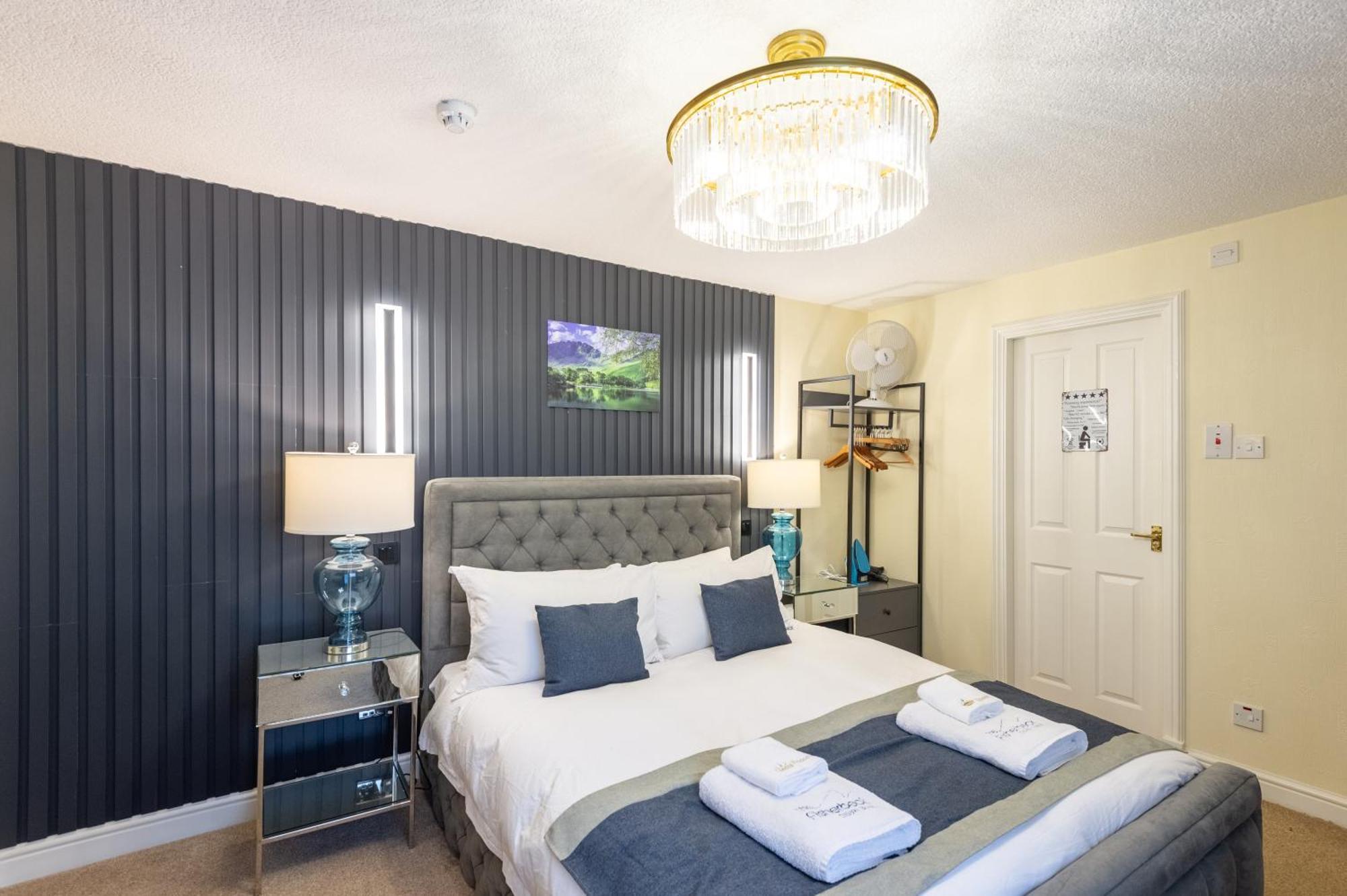The Ambleside Apartments - Self Catering With Private Kitchen - Best For Location Экстерьер фото
